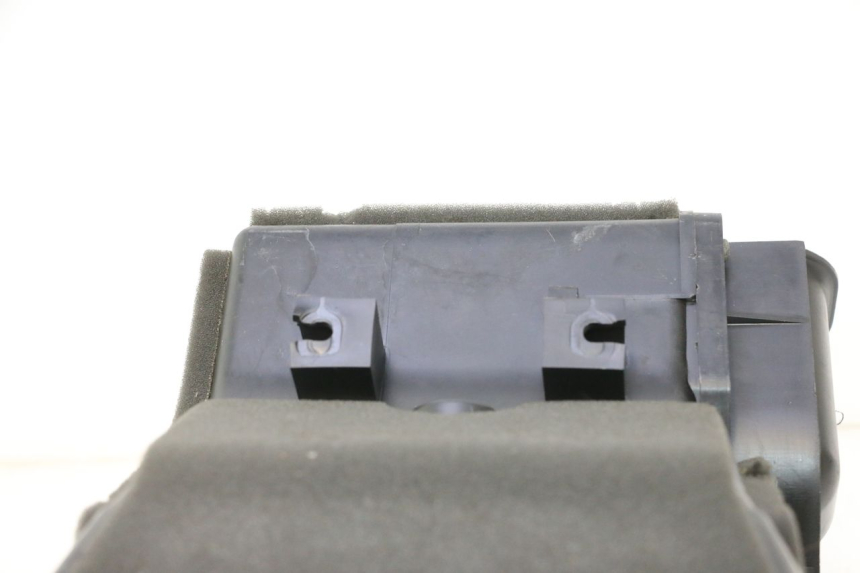 photo de AIR BOX YAMAHA FJR 1300 (2001 - 2005) - Technical close-up