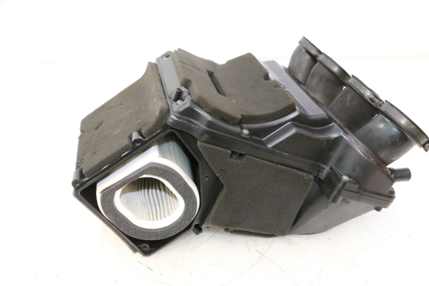 photo de AIR BOX YAMAHA FJR 1300 (2001 - 2005) - Fixing points details