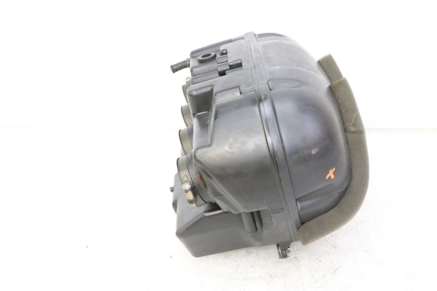 photo de AIR BOX YAMAHA FZ6 FAZER S2 600 (2007 - 2011) - Alternative perspective