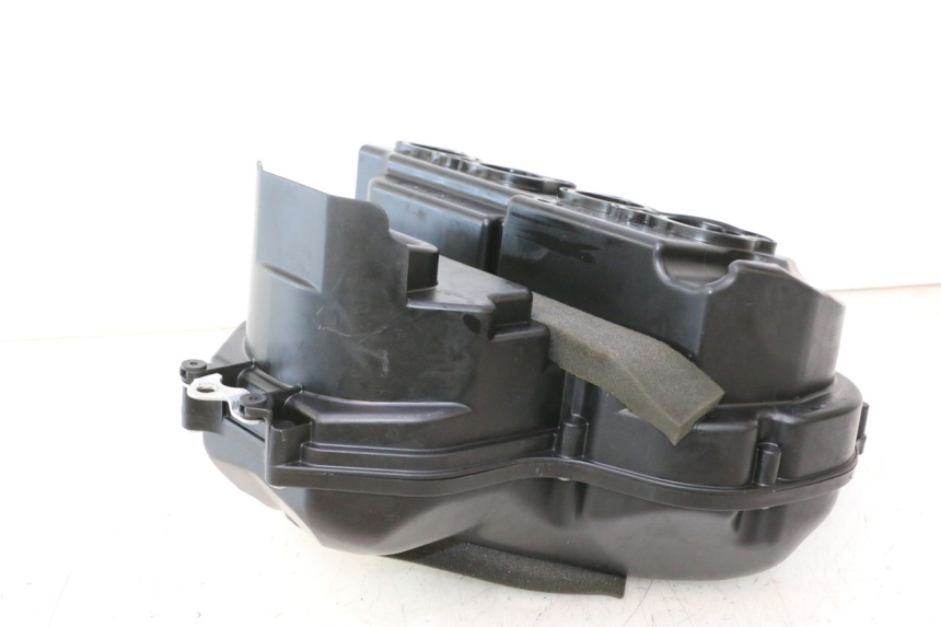 photo de AIR BOX YAMAHA FZ8 800 (2010 - 2016) - Technical close-up