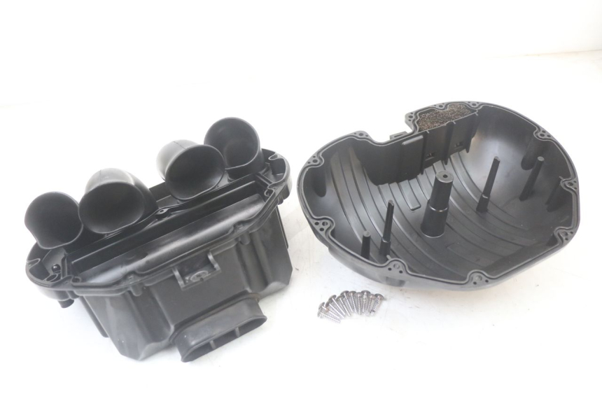 photo de AIR BOX SUZUKI GSR 750 (2011 - 2017) - Checked used part