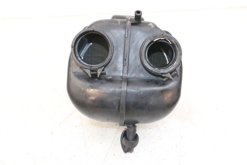 photo de AIR BOX SUZUKI GSX E 250 (1982 - 1983) - Fixing points details