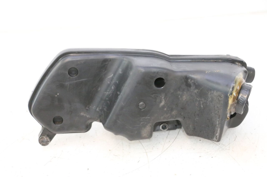 photo de AIR BOX PEUGEOT KISBEE 2T 50 (2010 - 2017) - Alternative perspective