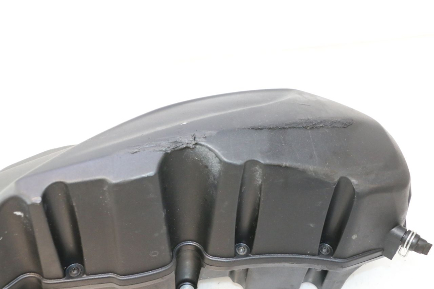 photo de AIR BOX PIAGGIO MP3 HPE 530 (2022 - 2026) - Technical close-up