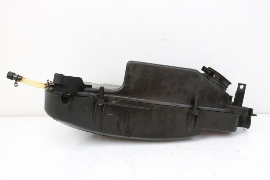 photo de AIR BOX KEEWAY OUTLOOK 125 (2007 - 2013) - Fixing points details