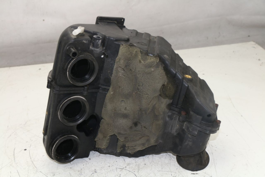 photo de AIR BOX TRIUMPH TIGER 955 (2001 - 2004) - Technical close-up
