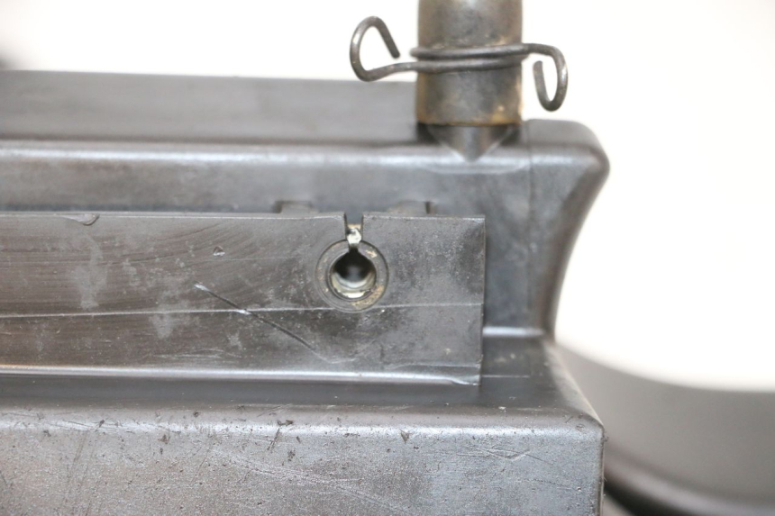 photo de AIR BOX YAMAHA TTR 125 (2000 - 2020) - Alternative perspective