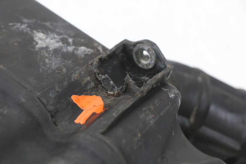 photo de AIR BOX PIAGGIO X8 125 (2004 - 2007) - Zoom on usage condition