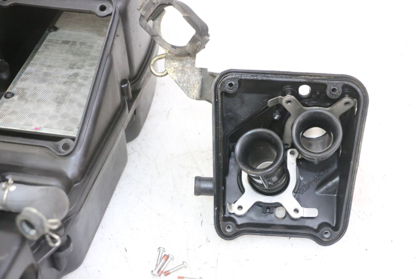 photo de AIR BOX HONDA XLV VARADERO 125 (2000 - 2006) - Surface and material condition