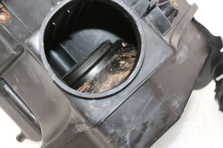 photo de AIR BOX HONDA XRV AFRICA TWIN 750 (1990 - 1992) - Fixing points details