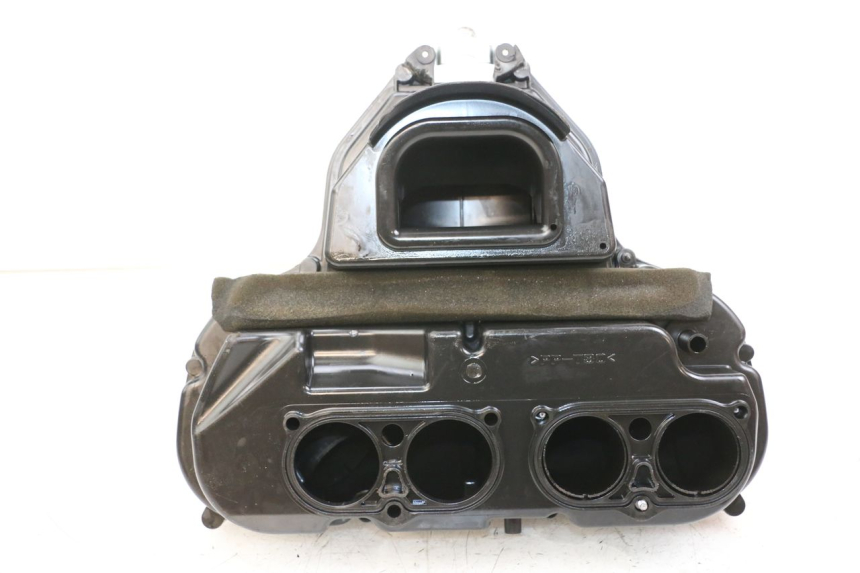 photo de AIR BOX YAMAHA FZ1 FAZER 1000 (2007 - 2009) - Alternative perspective