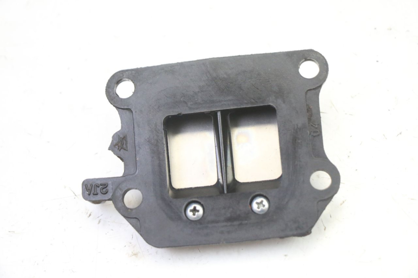 photo de INTAKE VALVE MBK BOOSTER NEXT GENERATION 50 (1995 - 1998) - Zoom on usage condition
