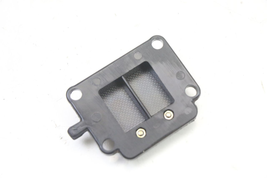 photo de INTAKE VALVE MBK BOOSTER SPIRIT NAKED 50 (2004 - 2017) - Alternative perspective