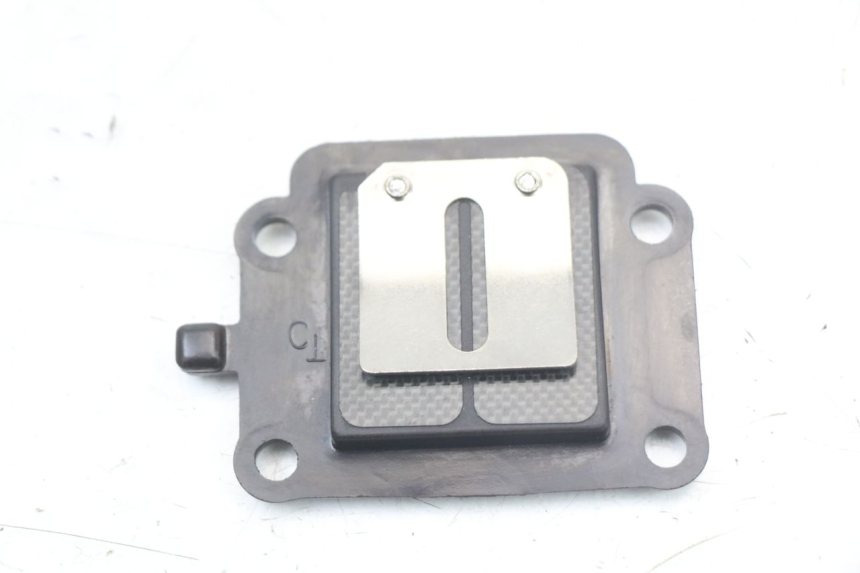photo de INTAKE VALVE YAMAHA BW'S 50 (2004 - 2017) - Component detail