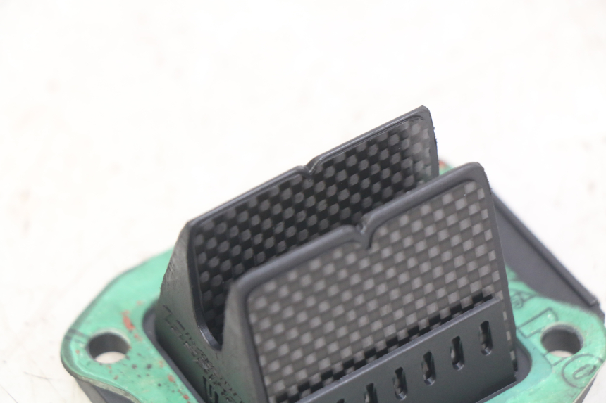 photo de REED VALVE ASSEMBLY HONDA CR 80 (2001 - 2003) - Zoom on usage condition