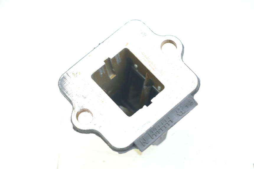 photo de INTAKE VALVE GILERA DNA 50 (2000 - 2007) - Alternative perspective