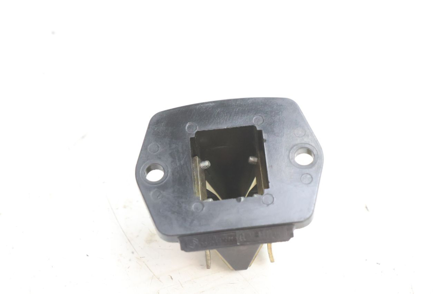 photo de REED VALVE ASSEMBLY PIAGGIO FLY 2T 50 (2004 - 2017) - Zoom on usage condition