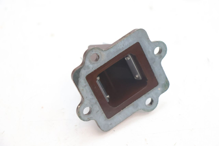 photo de INTAKE VALVE KEEWAY HURRICANE 50 (2006 - 2019) - Zoom on usage condition