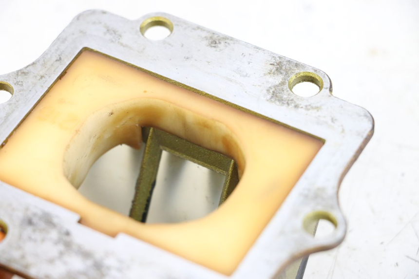 photo de INTAKE VALVE KAWASAKI KDX 125 (1990 - 1991) - Zoom on usage condition