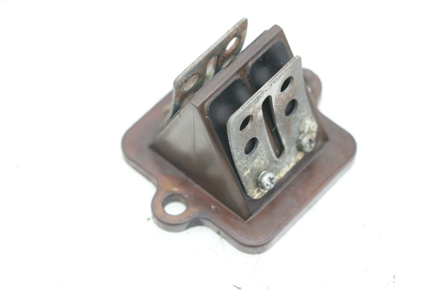 photo de INTAKE VALVE PEUGEOT LUDIX 50 (2008 - 2017) - Zoom on usage condition