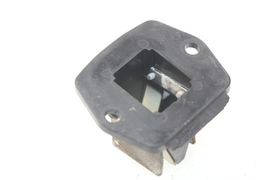 photo de INTAKE VALVE PIAGGIO NEW TYPHOON 50 (2010 - 2017) - Alternative perspective