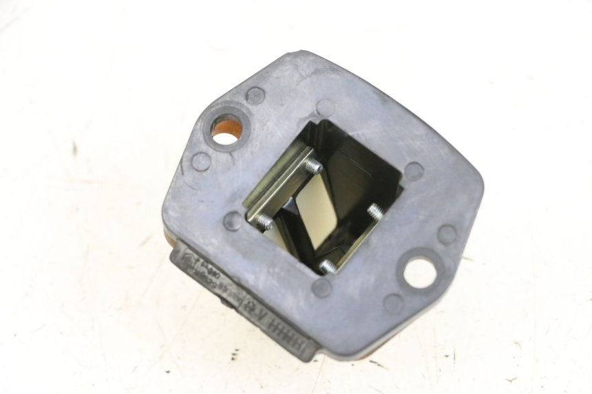 photo de INTAKE VALVE PIAGGIO NEW TYPHOON 50 (2018 - 2021) - Component detail