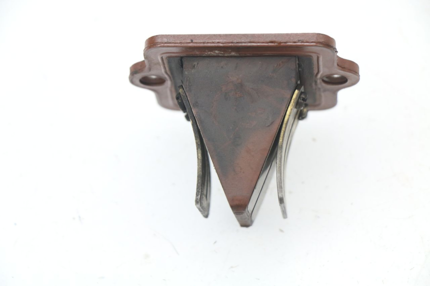 photo de INTAKE VALVE PIAGGIO NRG 50 (2004 - 2017) - Component detail