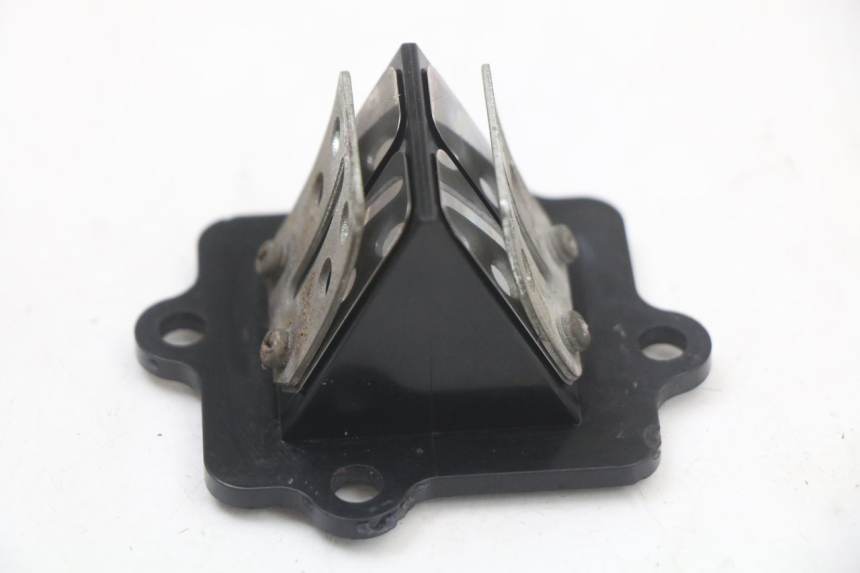 photo de INTAKE VALVE MBK OVETTO ONE 2T 50 (2013 - 2017) - Main view