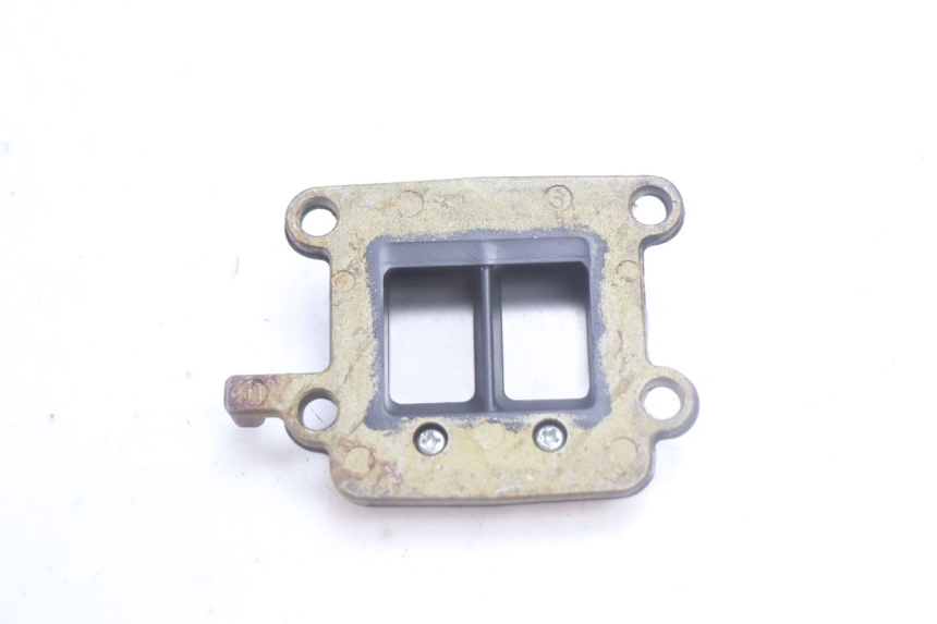 photo de INTAKE VALVE YAMAHA SLIDER 50 (1999 - 2004) - Alternative perspective