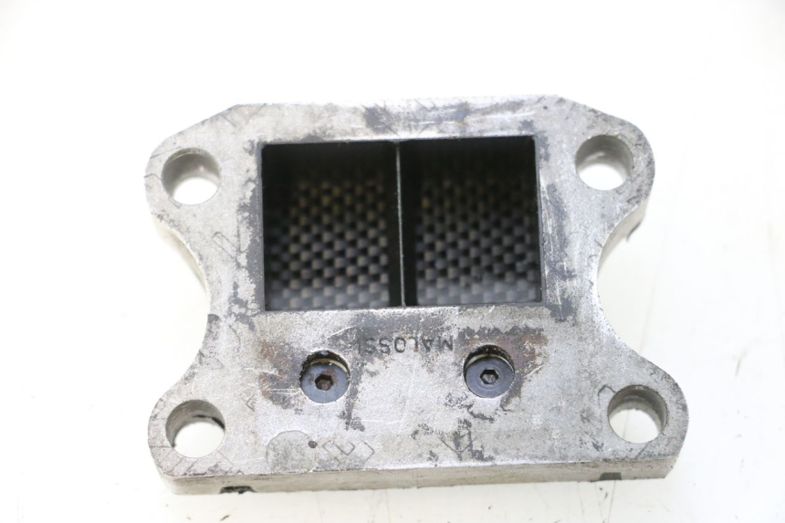 photo de INTAKE VALVE PEUGEOT SPEEDFIGHT 2 AC 50 (2000 - 2009) - Technical close-up