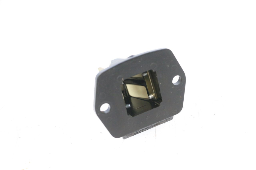 photo de INTAKE VALVE APRILIA SR MOTARD 50 (2012 - 2018) - Zoom on usage condition