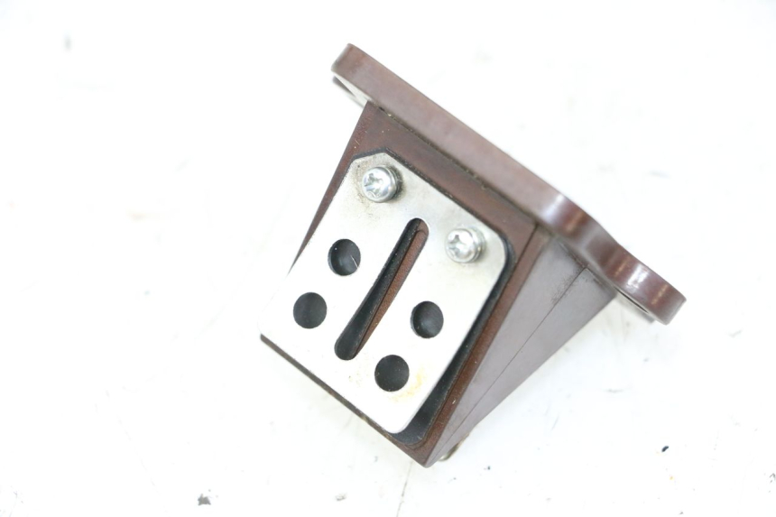 photo de INTAKE VALVE PEUGEOT STREETZONE I 2T 50 (2018 - 2020) - Zoom on usage condition