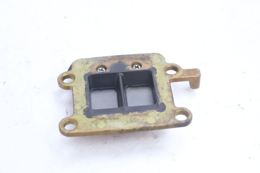 photo de INTAKE VALVE MBK STUNT NAKED 50 (2004 - 2018) - Alternative perspective