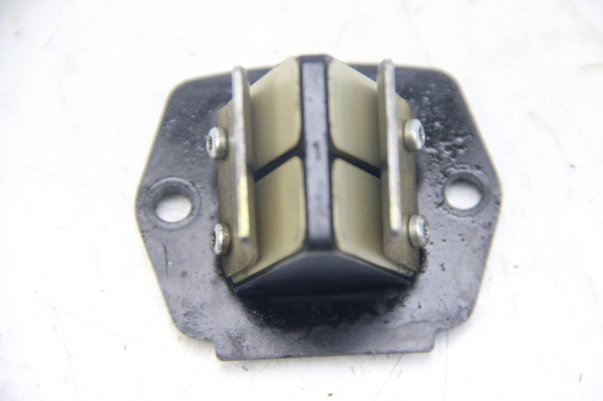 photo de REED VALVE ASSEMBLY PIAGGIO VESPA S 2T 50 (2007 - 2014) - Zoom on usage condition