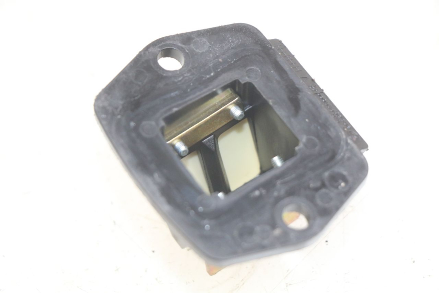photo de REED VALVE ASSEMBLY PIAGGIO VESPA S 2T 50 (2007 - 2014) - Component detail