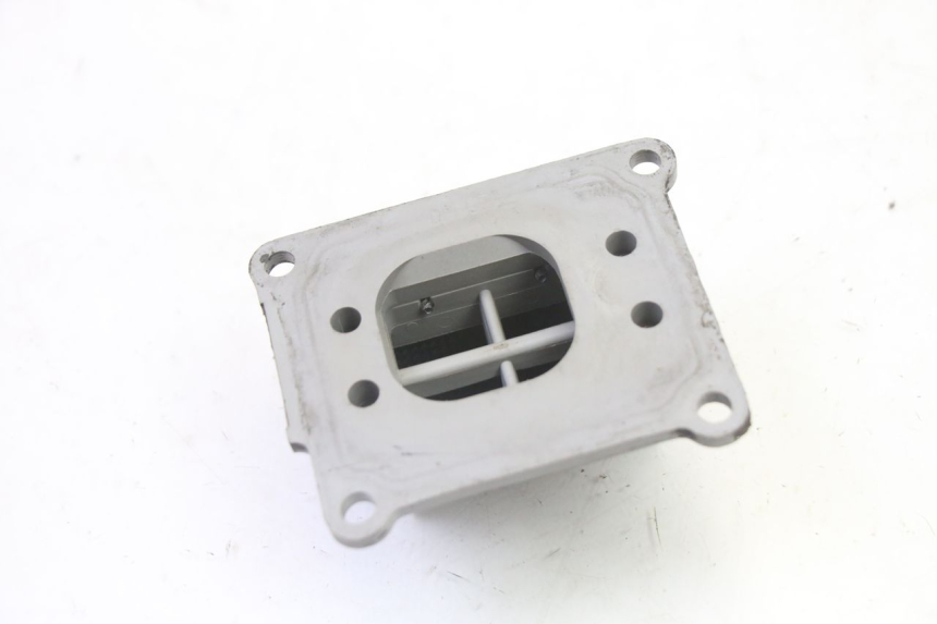 photo de INTAKE VALVE YAMAHA YZ 125 (1998 - 2005) - Zoom on usage condition