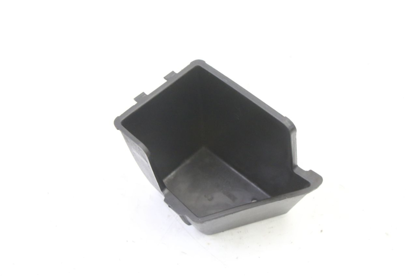 photo de GLOVE BOX PEUGEOT ELYSEO 125 (1999 - 2004) - Component detail