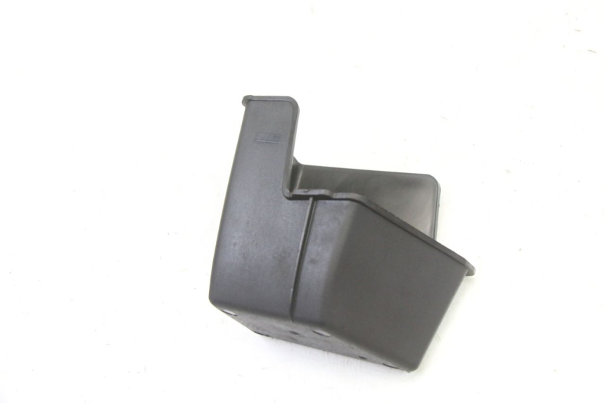 photo de GLOVE BOX PEUGEOT ELYSEO 125 (1999 - 2004) - Zoom on usage condition