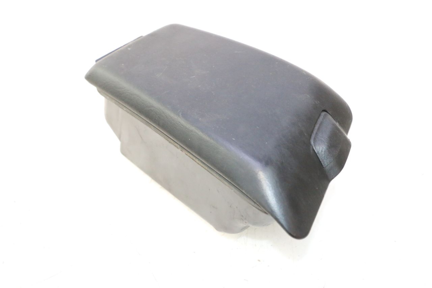 photo de GLOVE BOX HONDA FJS SILVER WING SILVERWING 400 (2005 - 2008) - Alternative perspective