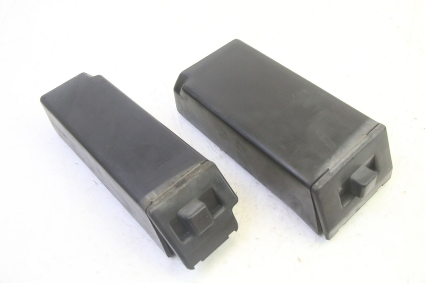 photo de GLOVE BOX KAWASAKI GPX R WARBIRD 600 (1988 - 1993) - Main view