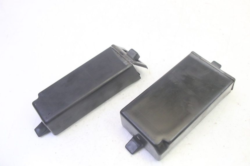 photo de GLOVE BOX KAWASAKI GPX R WARBIRD 600 (1988 - 1993) - Zoom on usage condition