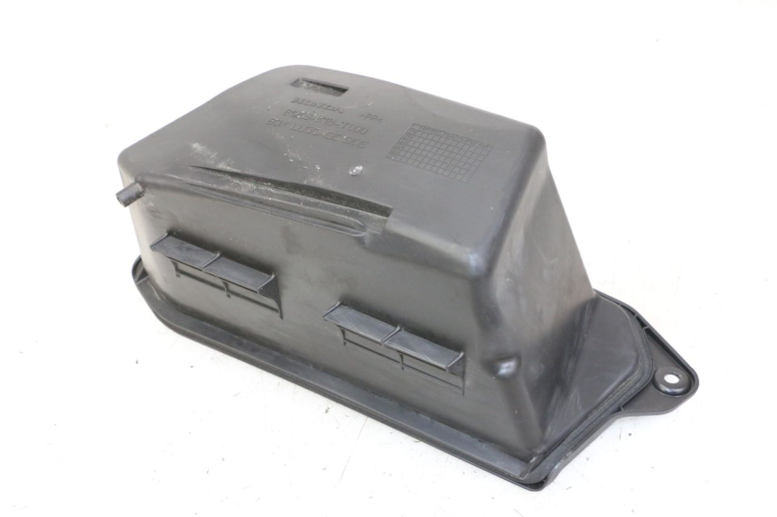 photo de GLOVE BOX HONDA FORZA 125 (2021 - 2025) - Zoom on usage condition