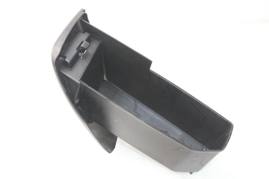 photo de GLOVE BOX HONDA NSS EX FORZA 250 (2005 - 2013) - Zoom on usage condition