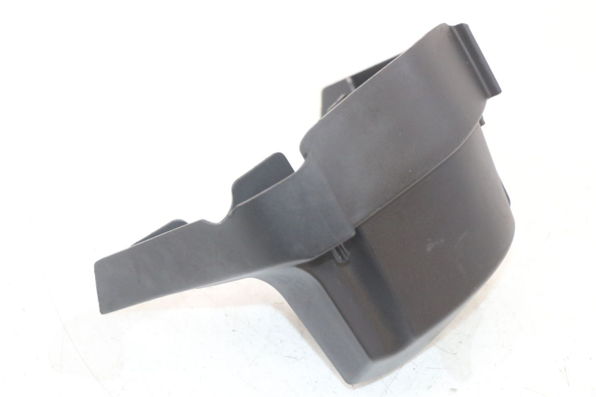 photo de GLOVE BOX PEUGEOT LUDIX 50 (2005 - 2007) - Fixing points details