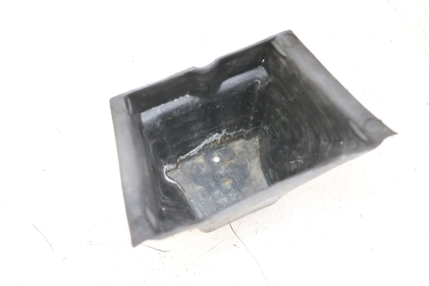 photo de GLOVE BOX APRILIA RALLY AC 50 (1995 - 2004) - Component detail