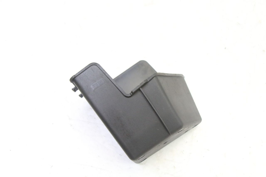 photo de GLOVE BOX PEUGEOT SATELIS 125 (2013 - 2018) - Zoom on usage condition