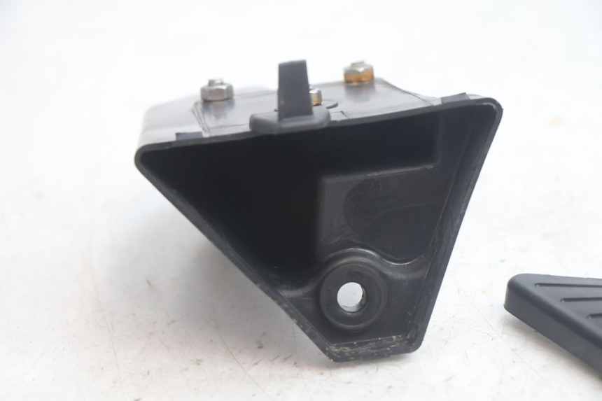 photo de GLOVE BOX MASH SEVENTY FIVE 125 (2013 - 2021) - Alternative perspective