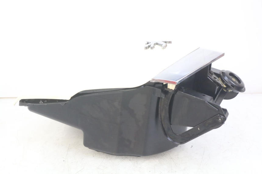 photo de GLOVE BOX PEUGEOT VIVACITY NEW 4T 50 (2008 - 2017) - Markings and original references