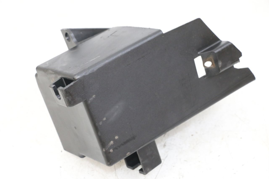 photo de GLOVE BOX YAMAHA X-MAX XMAX 250 (2006 - 2009) - Zoom on usage condition