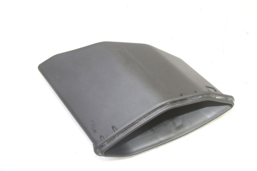 photo de GLOVE BOX PIAGGIO X9 EVOLUTION 125 (2003 - 2007) - Zoom on usage condition